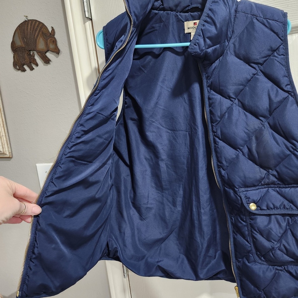 Woolrich Women's Quilted Down Puffer Vest L Navy Zip Front Gold Snaps Pockets - Picture 10 of 13